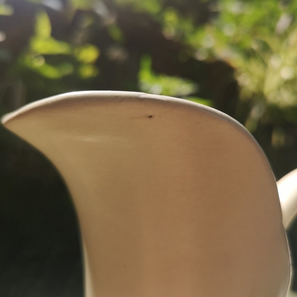 Ivory /Cream Porcelain Embossed 9" Pitcher / Art Pottery Vase With Handle - Picture 10 of 10